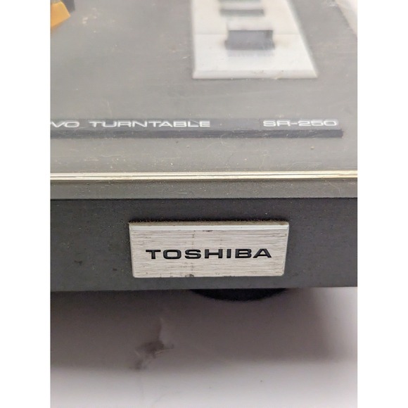 Toshiba SR-250 Belt Drive Turntable Record Player‎ Vintage – For Parts/Repair - Picture 3 of 16